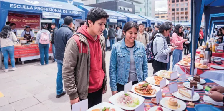 Feria Gastronómica de la Escuela Profesional de Turismo