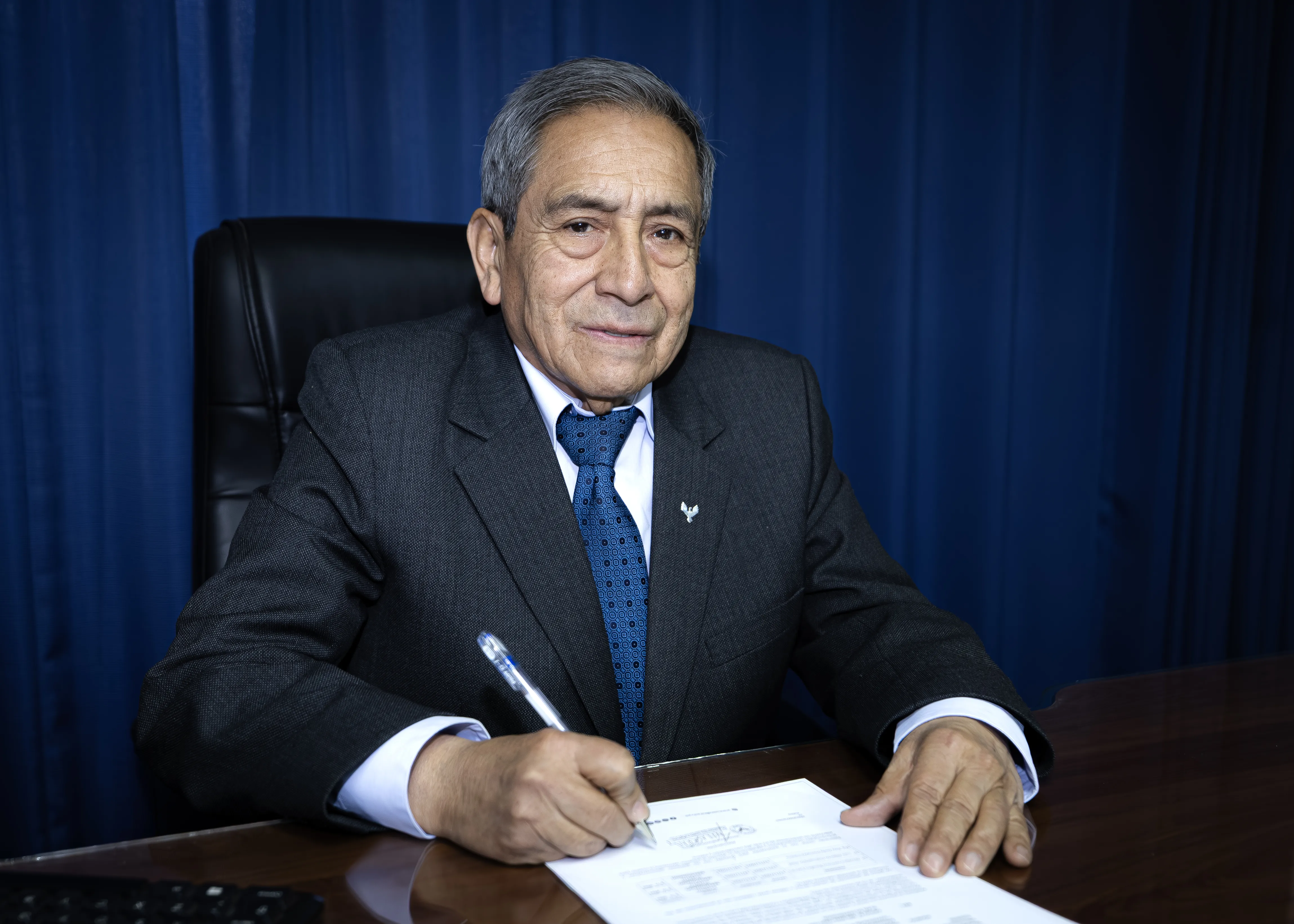Dr. NICOLAS FRANCISCO BOLAÑOS CERRILLO